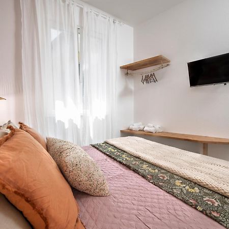 Amoneglia Hotell Exteriör bild